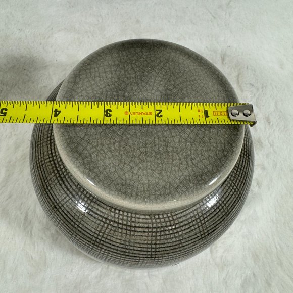 Ceramic Jar With Lid And ombre into woven pattern Container - Picture 5 of 8